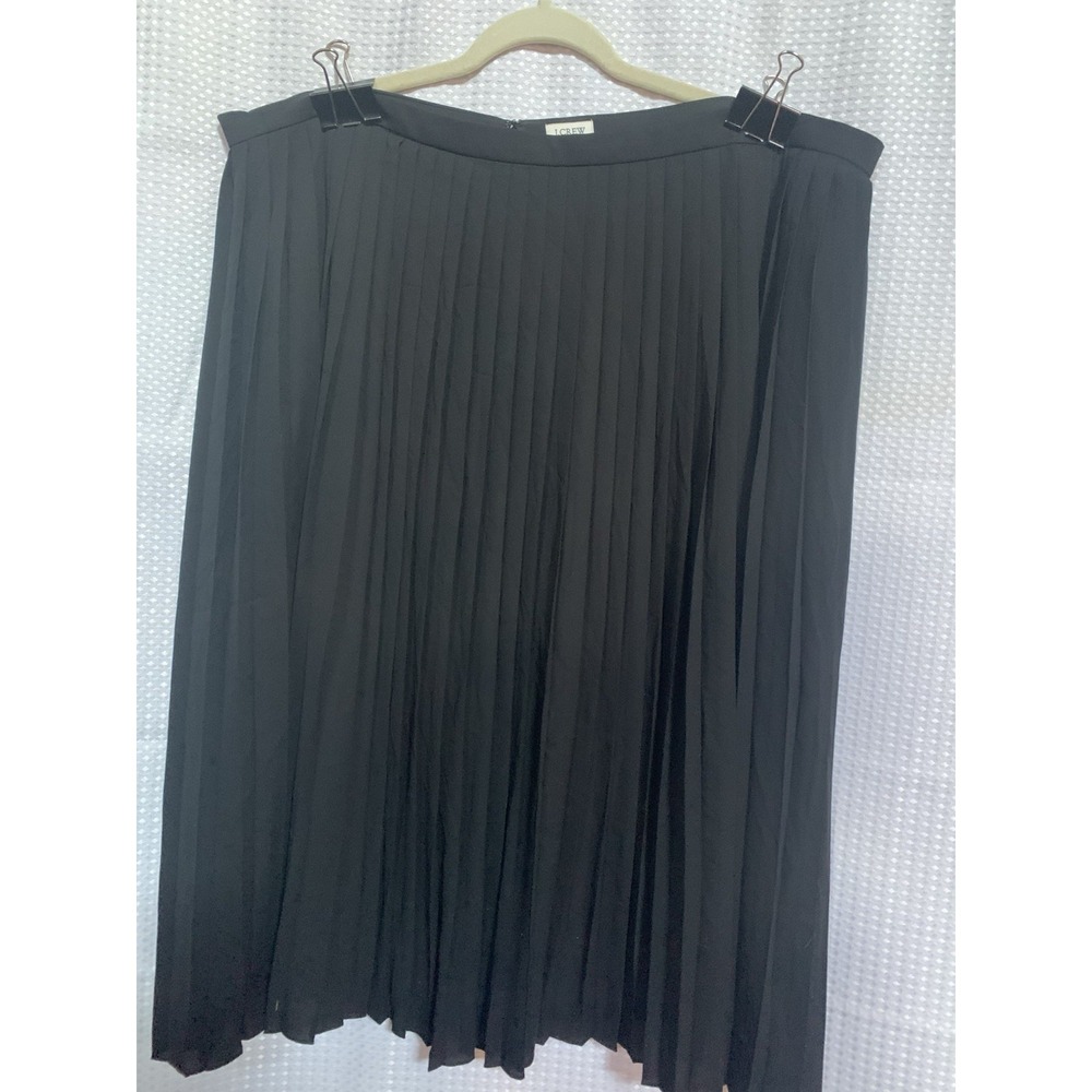 NWT j crew classic Chic black 2X pleated‎ skirt